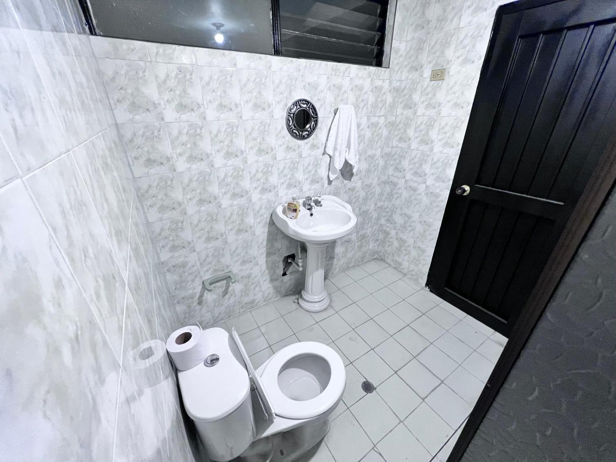 Zona Rosa Barrio Granada - Grande Y Comodo - Cozy Large Near Tourist Attractions