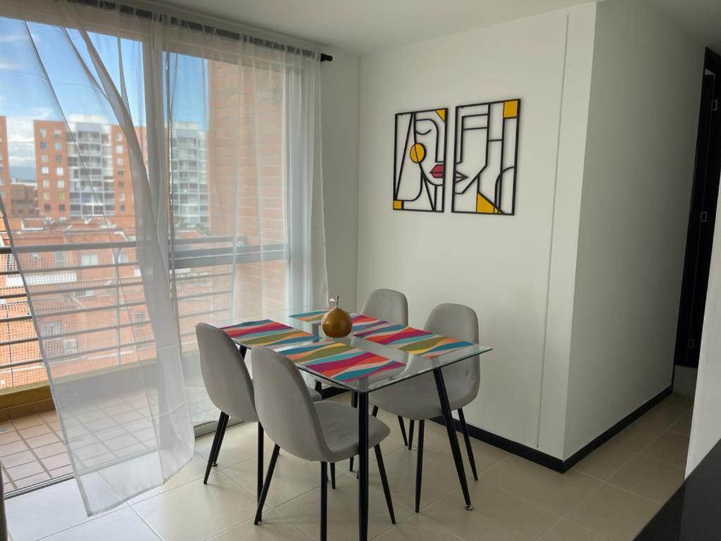 604-4 Apto Sur Ascensor Y Piscina A 5 Calles Del Mall Jardin Plaza * Cali