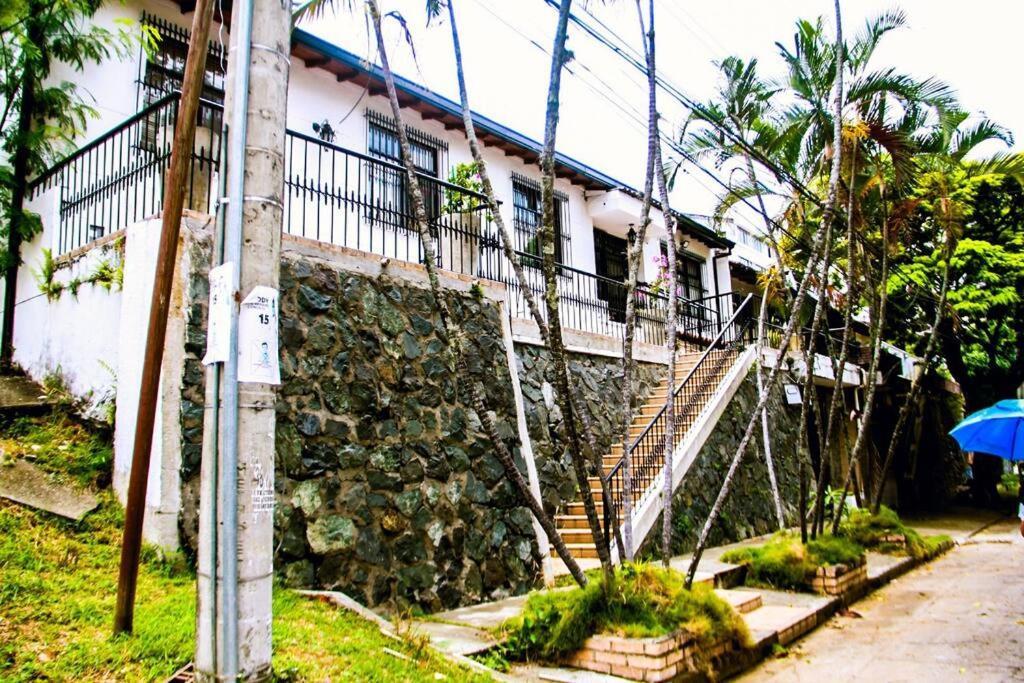 Apartamento In San Fernando. Cali, Colombia