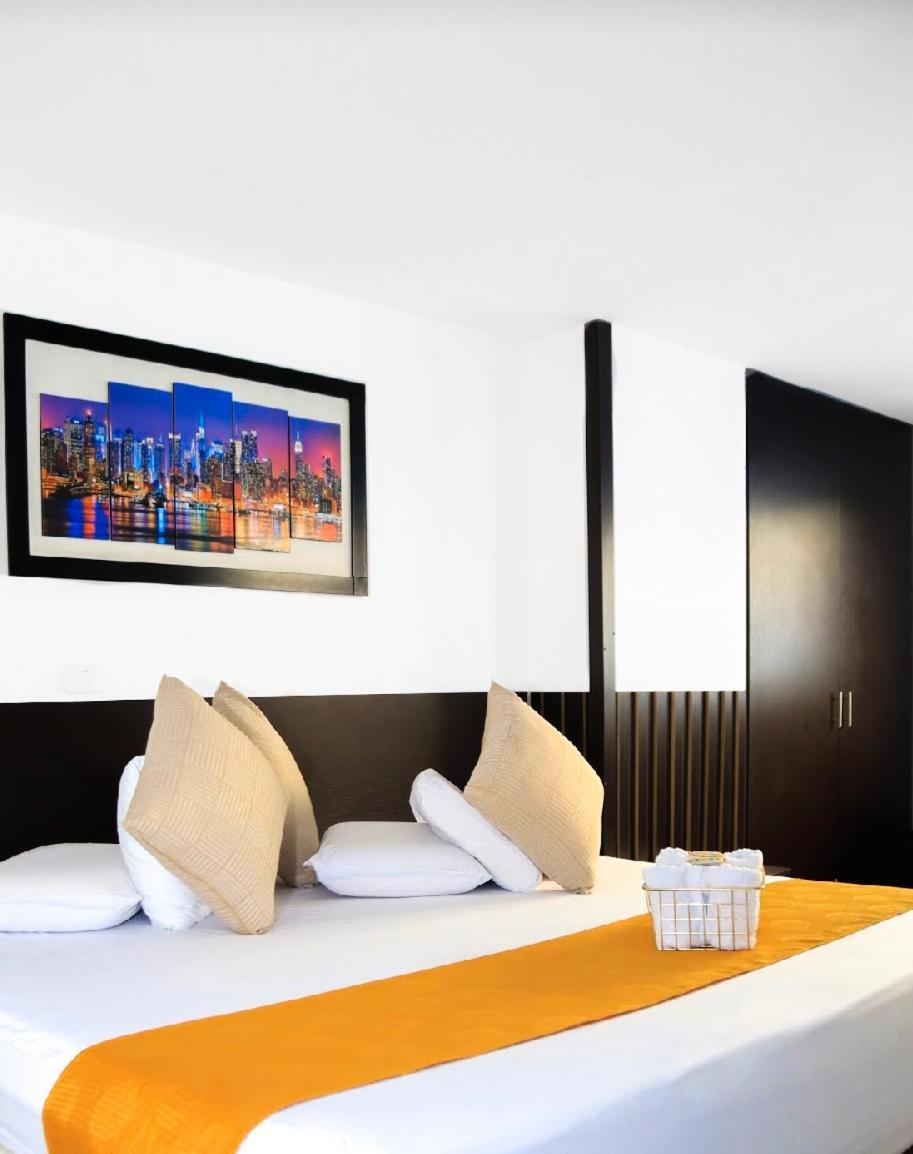 Sixth House 3* Cali