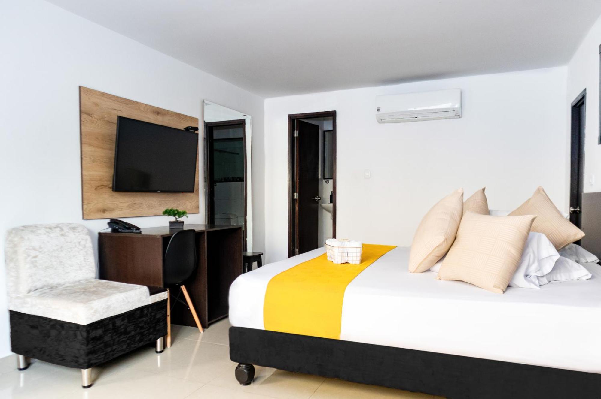 Hotel Sixth House 3*