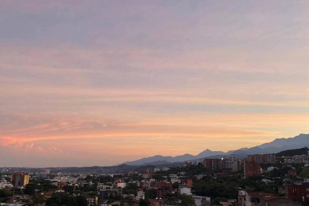 En Cali, Miraflores Vista Panoramica Y Ubicacion Apartamento Cali