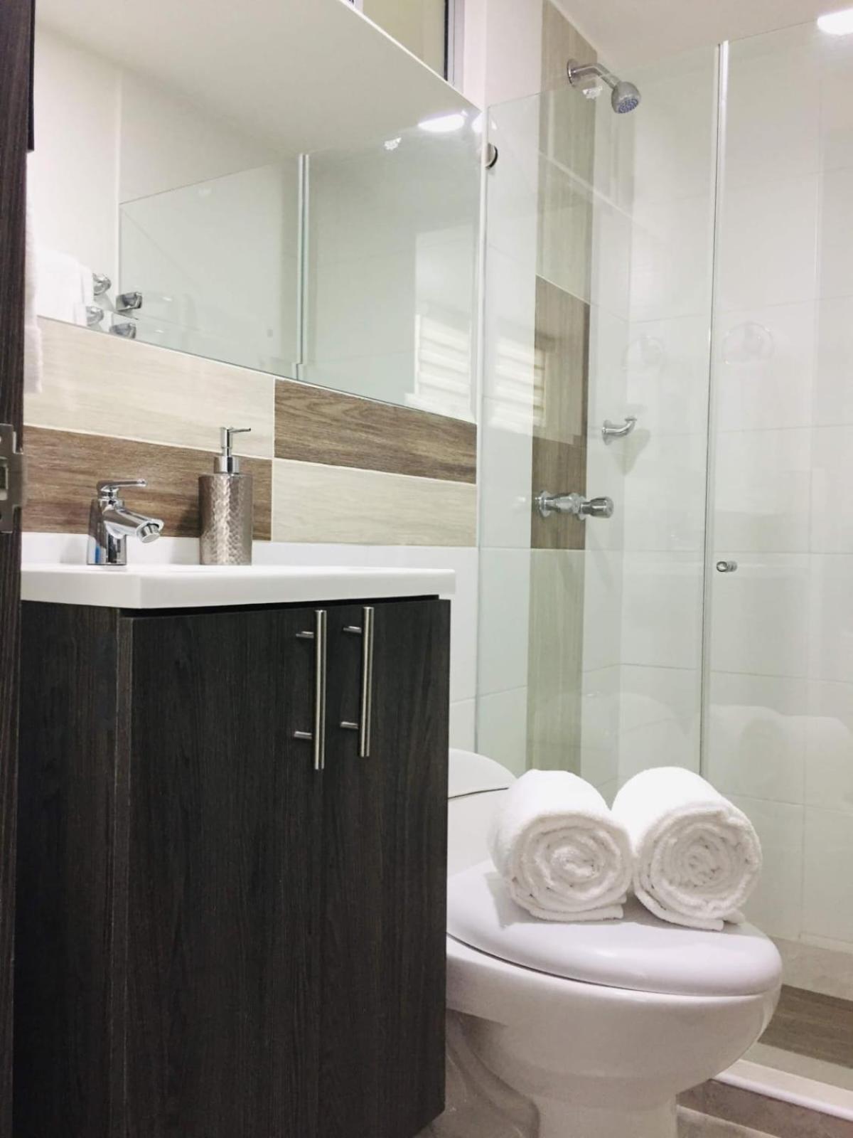 805-3 Depa Al Sur Elevador Parqueo Aa Balcon Pool Apartamento Cali