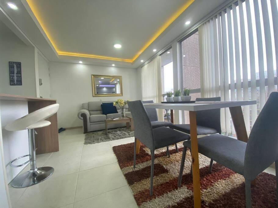Hermoso Y Tranquilo Apto Piso 10 Sur Con 2 Aires Acondicionados * Cali