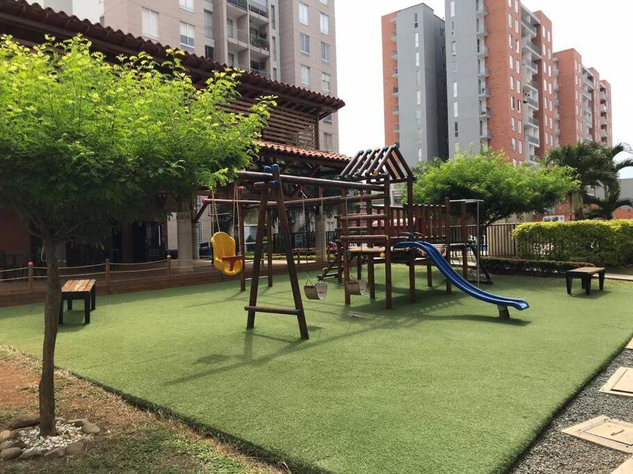 Apartment Hermoso Y Tranquilo Apto Piso 10 Sur Con 2 Aires Acondicionados Cali