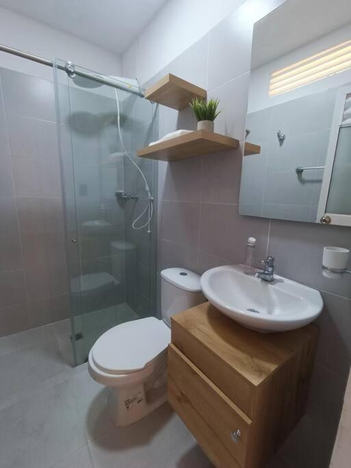 Moderno Aptartamento, Terraza Con Jacuzzi Privado * Cali