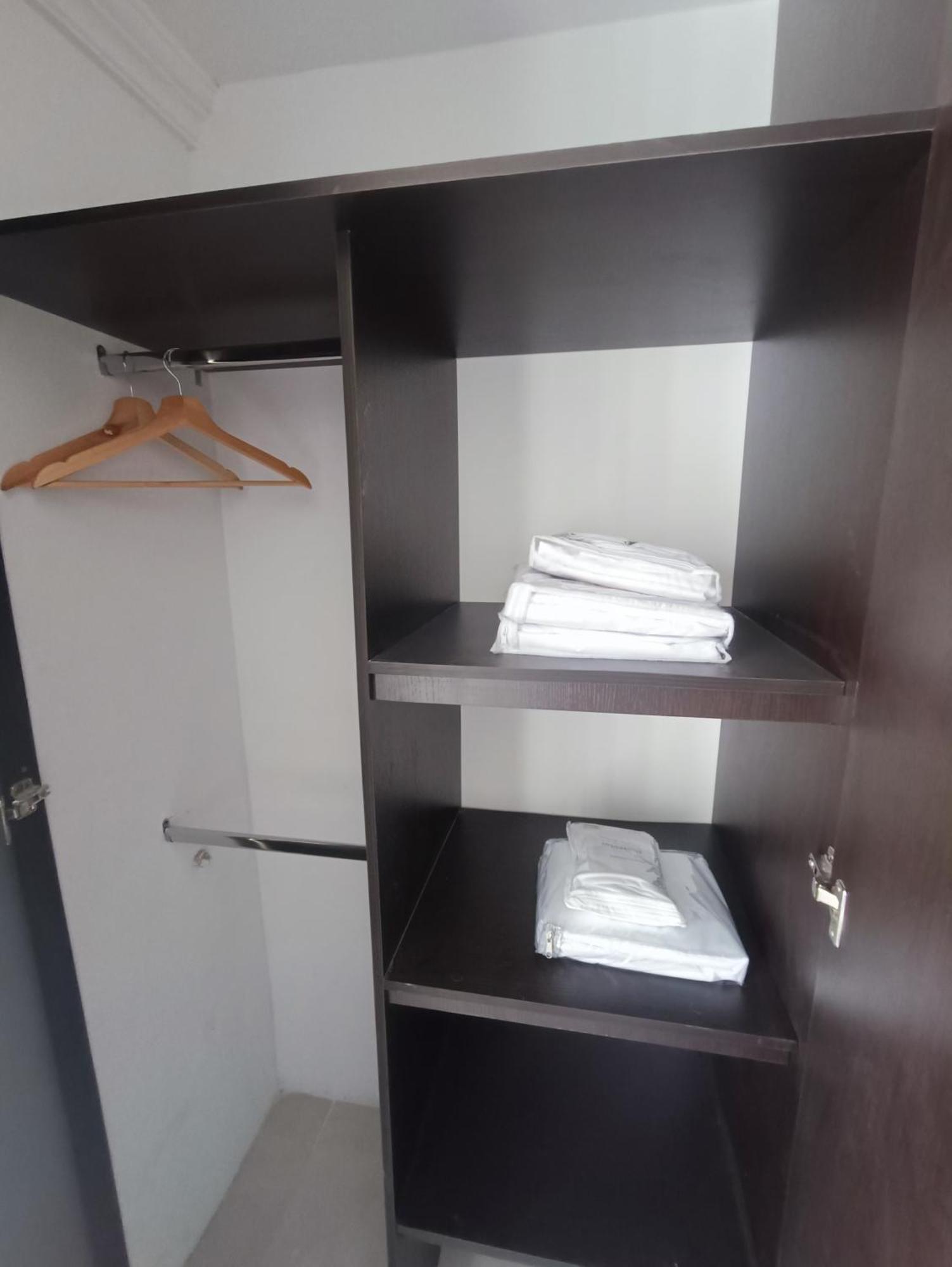 Apartamento Moderno Aptartamento, Terraza Con Jacuzzi Privado Cali