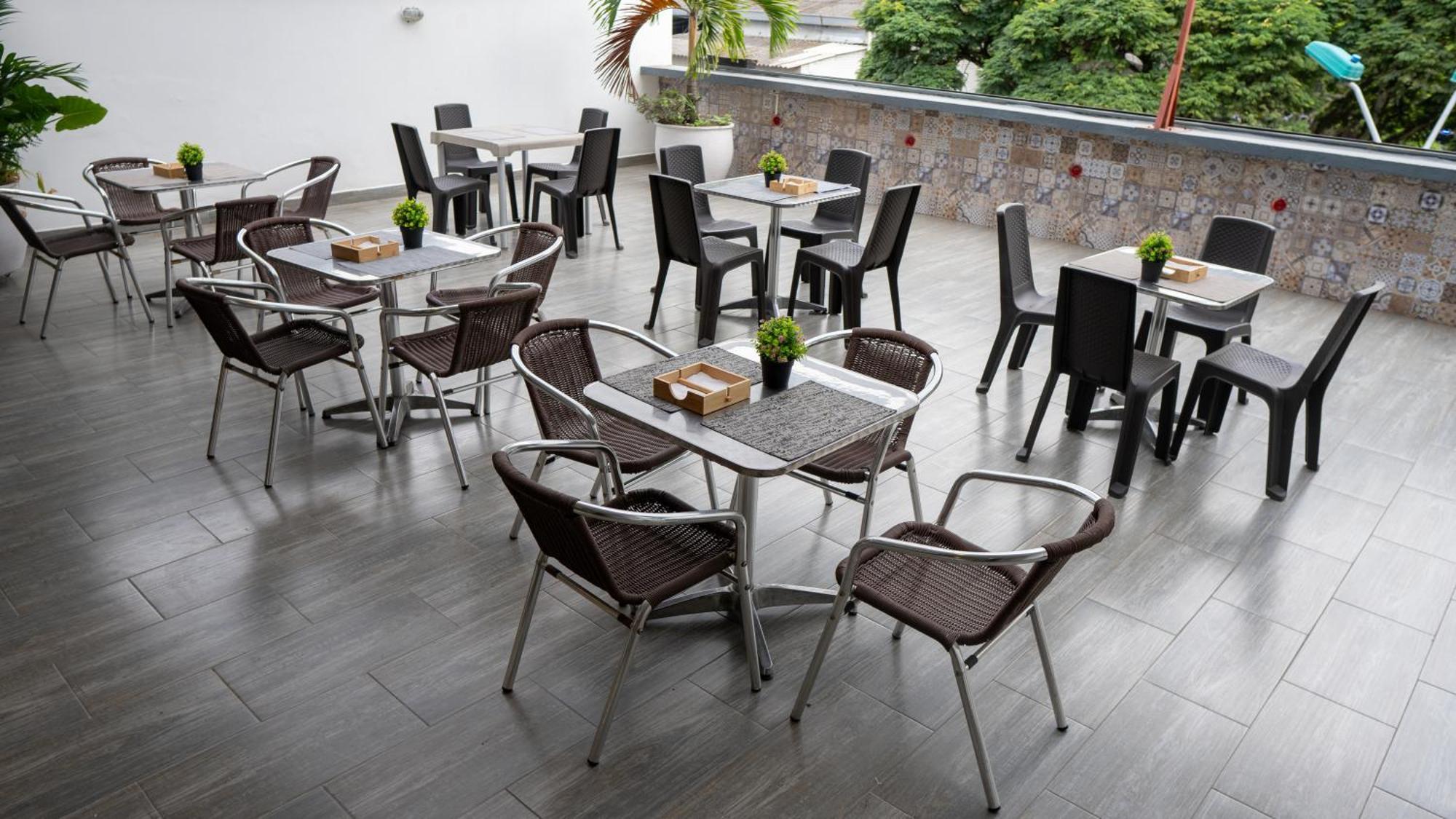 Ayenda Diagonal Chipichape 1427 Hotel Cali