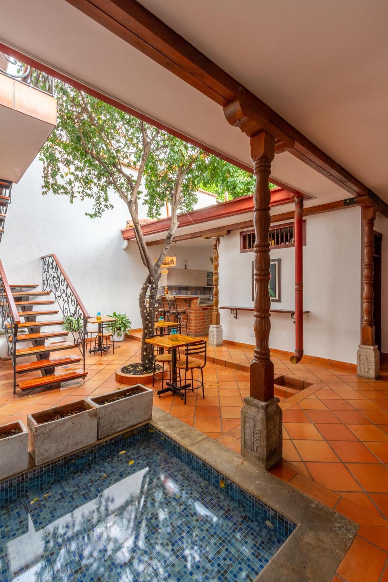 Casa Carambolo * Cali