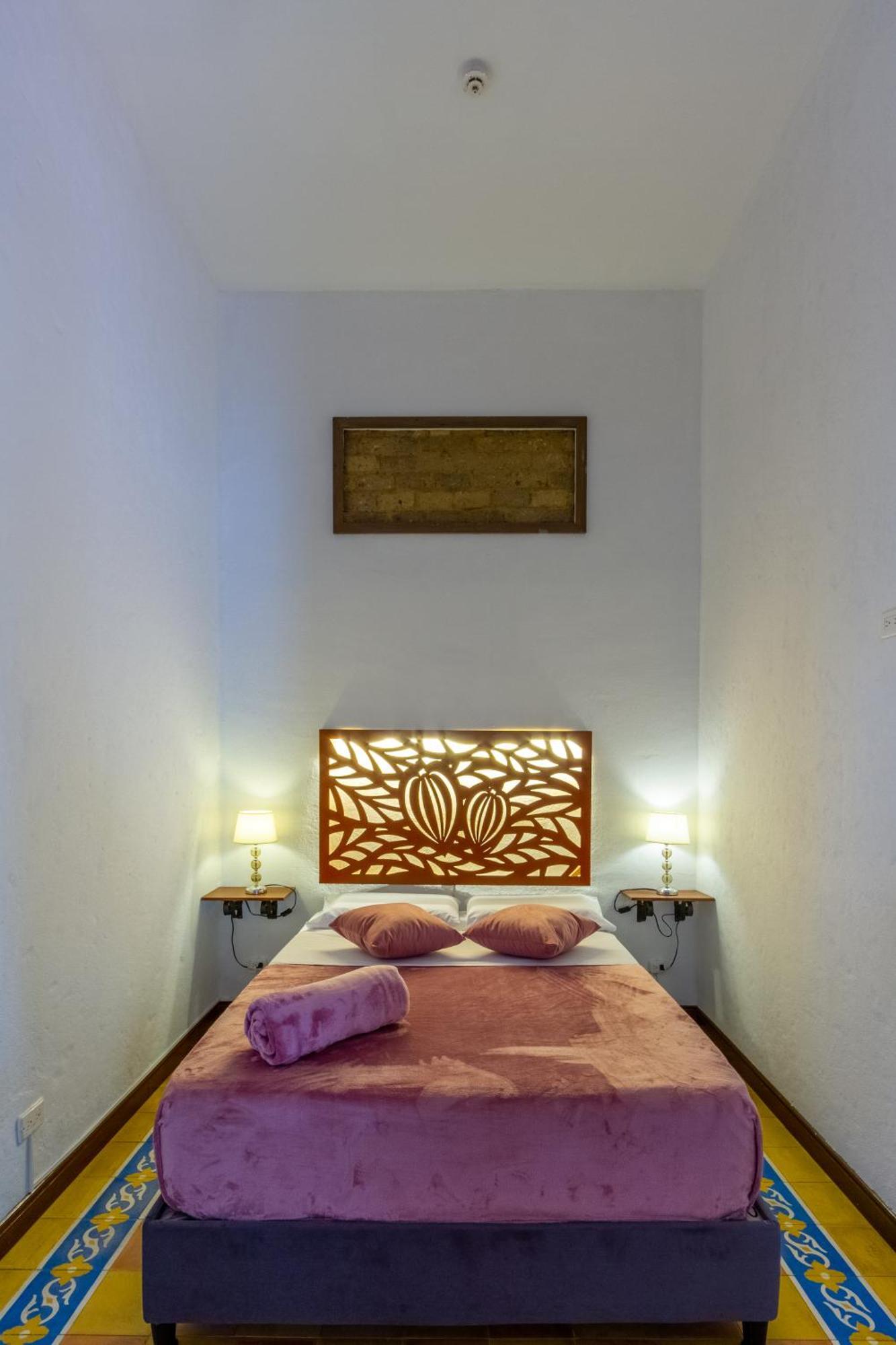 Casa Carambolo * Cali