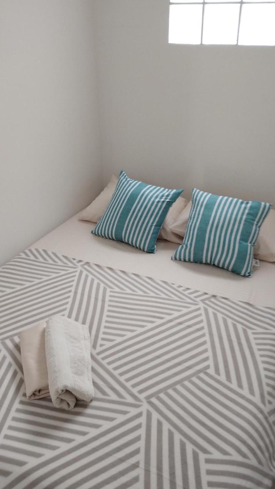 Manna House - Apto Entero - Excelente Ubicacion, Parking Apartamento