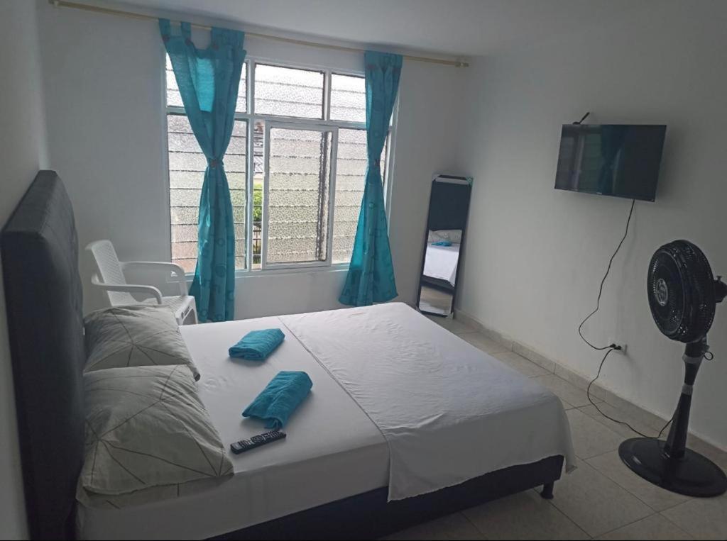 Casa Olimpico Hostal *