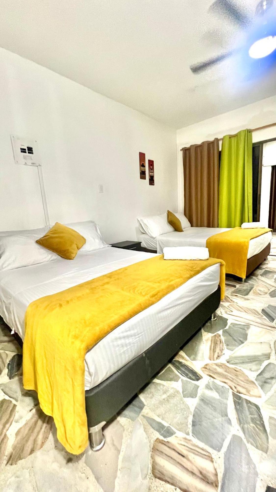 Apartasuite Con Excelente Ubicación