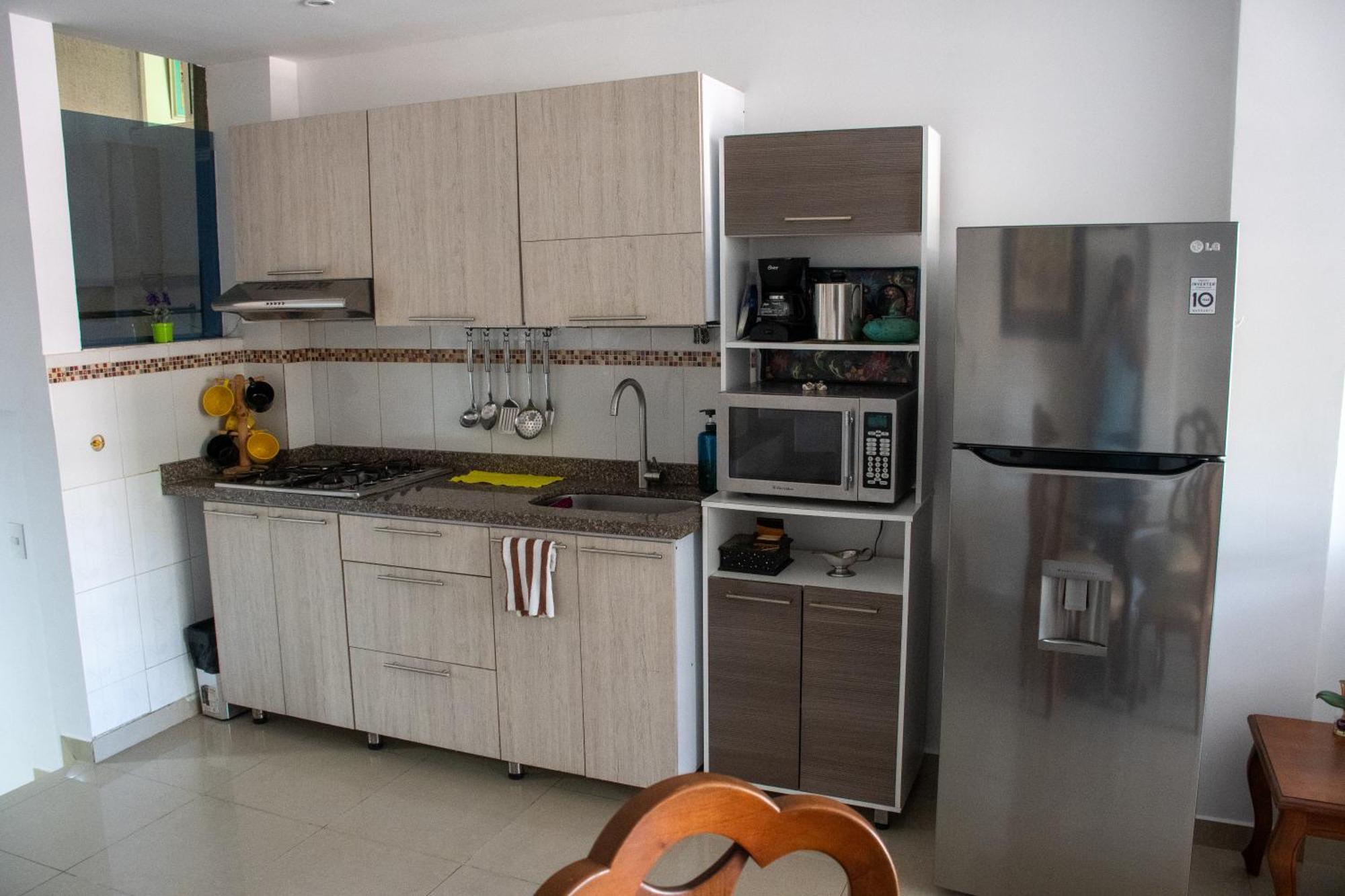 Apartamento Acogedor Con Estacionamiento Cerca Al Centro Comercial Chipichape Cali