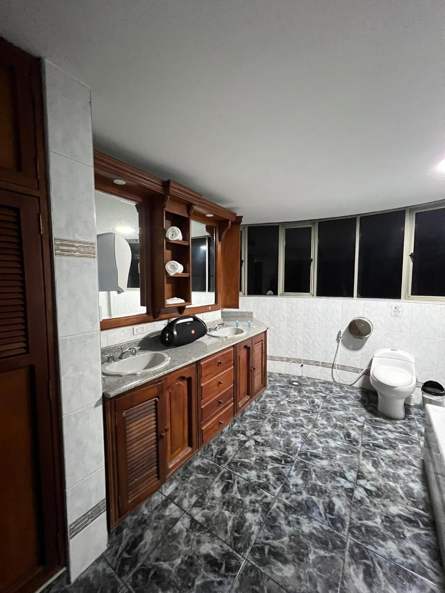 Ingenio Nj Hotel