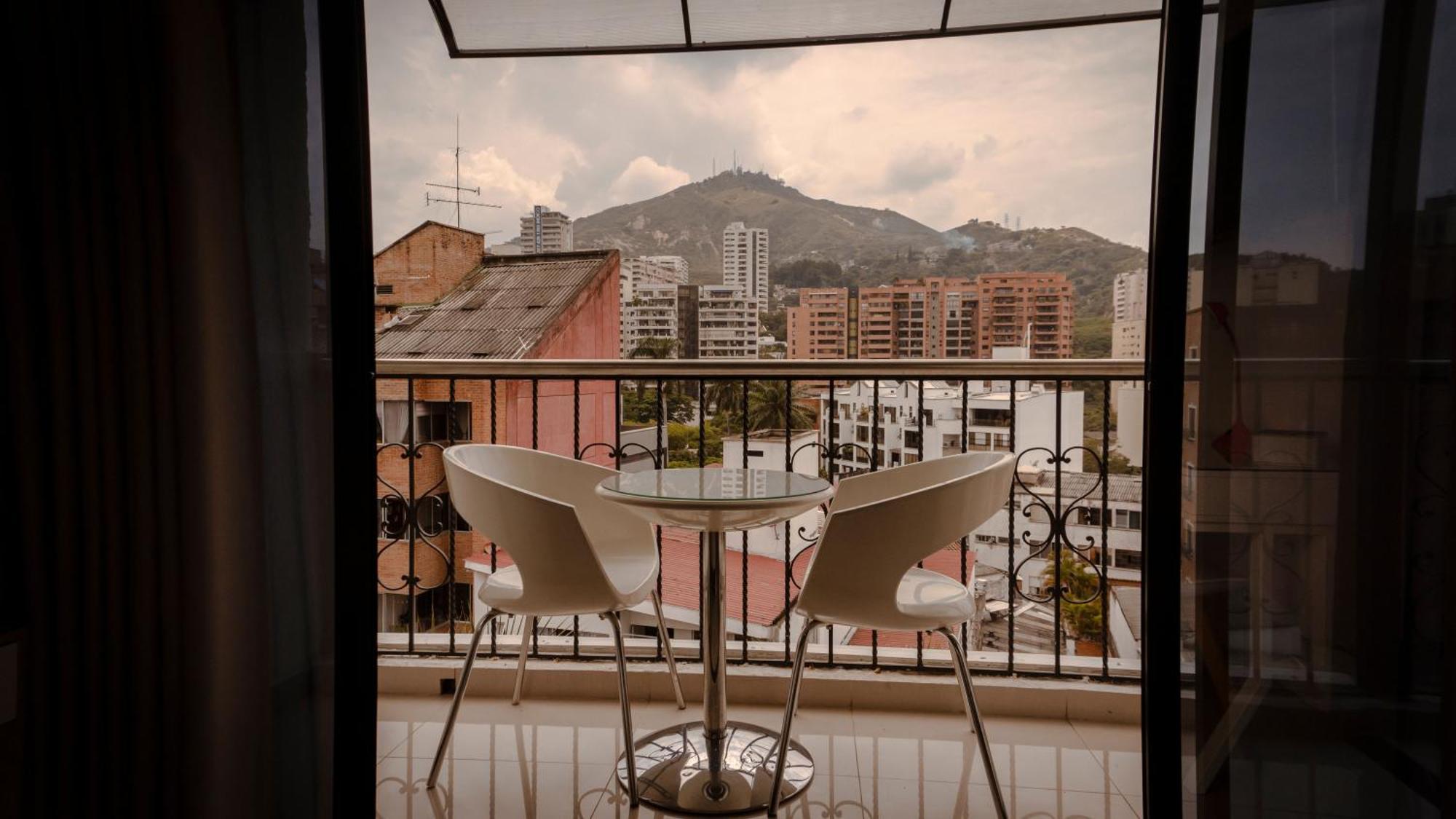 On Apartasuites Apartahotel