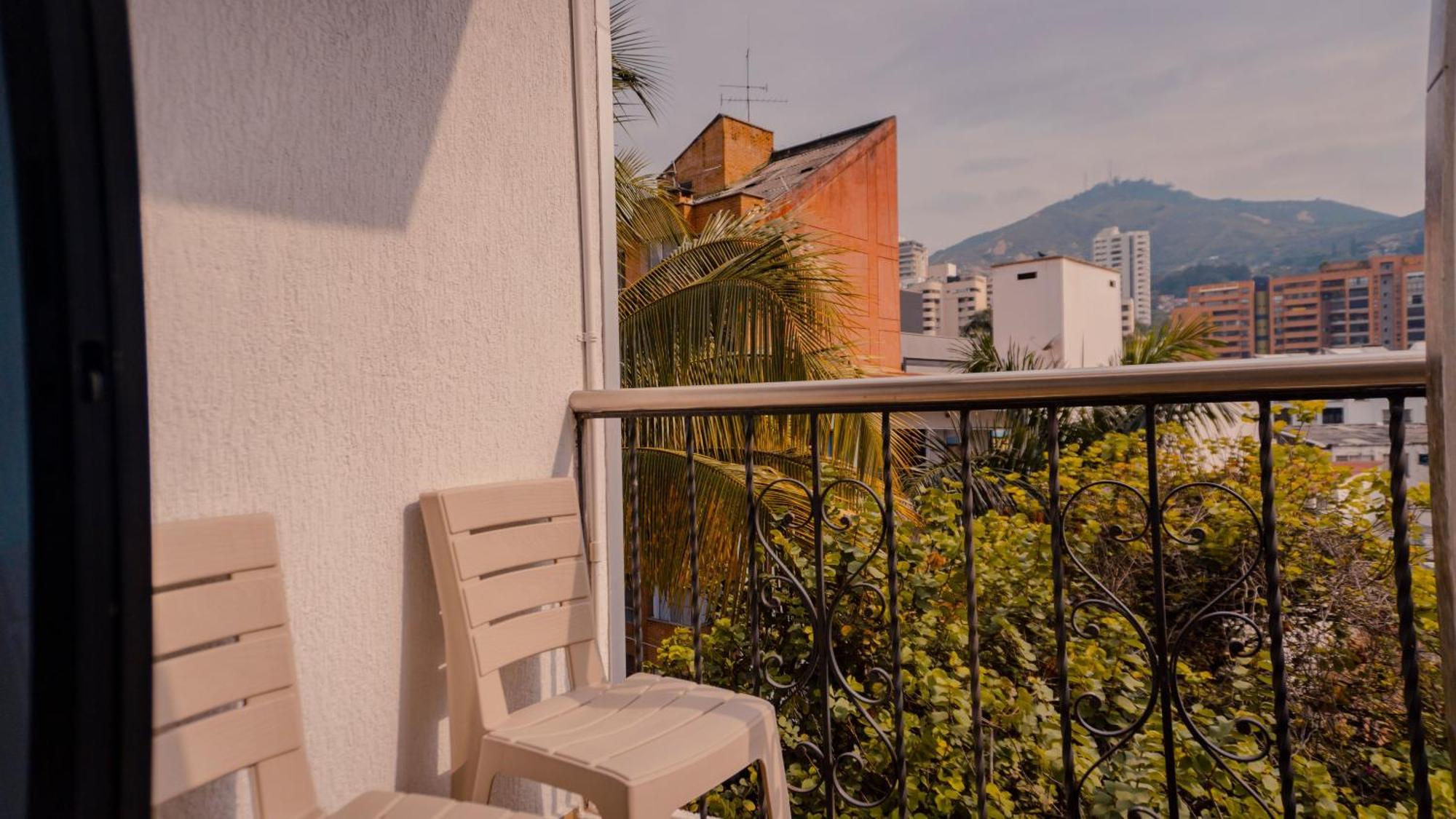 On Apartasuites Apartahotel