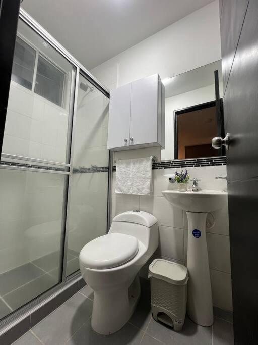 Apartamento Lujoso Granada Cali