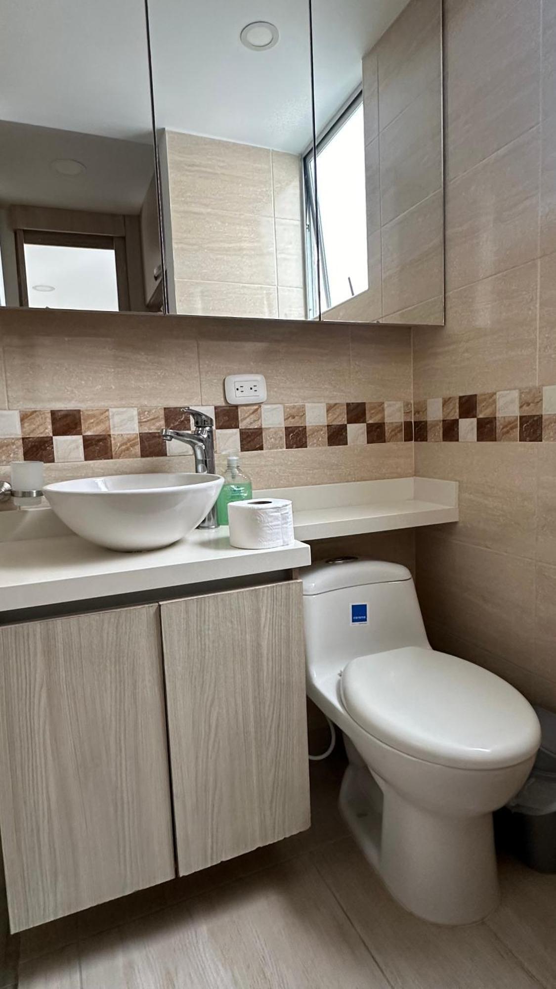 Apartamento 1-502 Valle Del Lili, Zafiro C *
