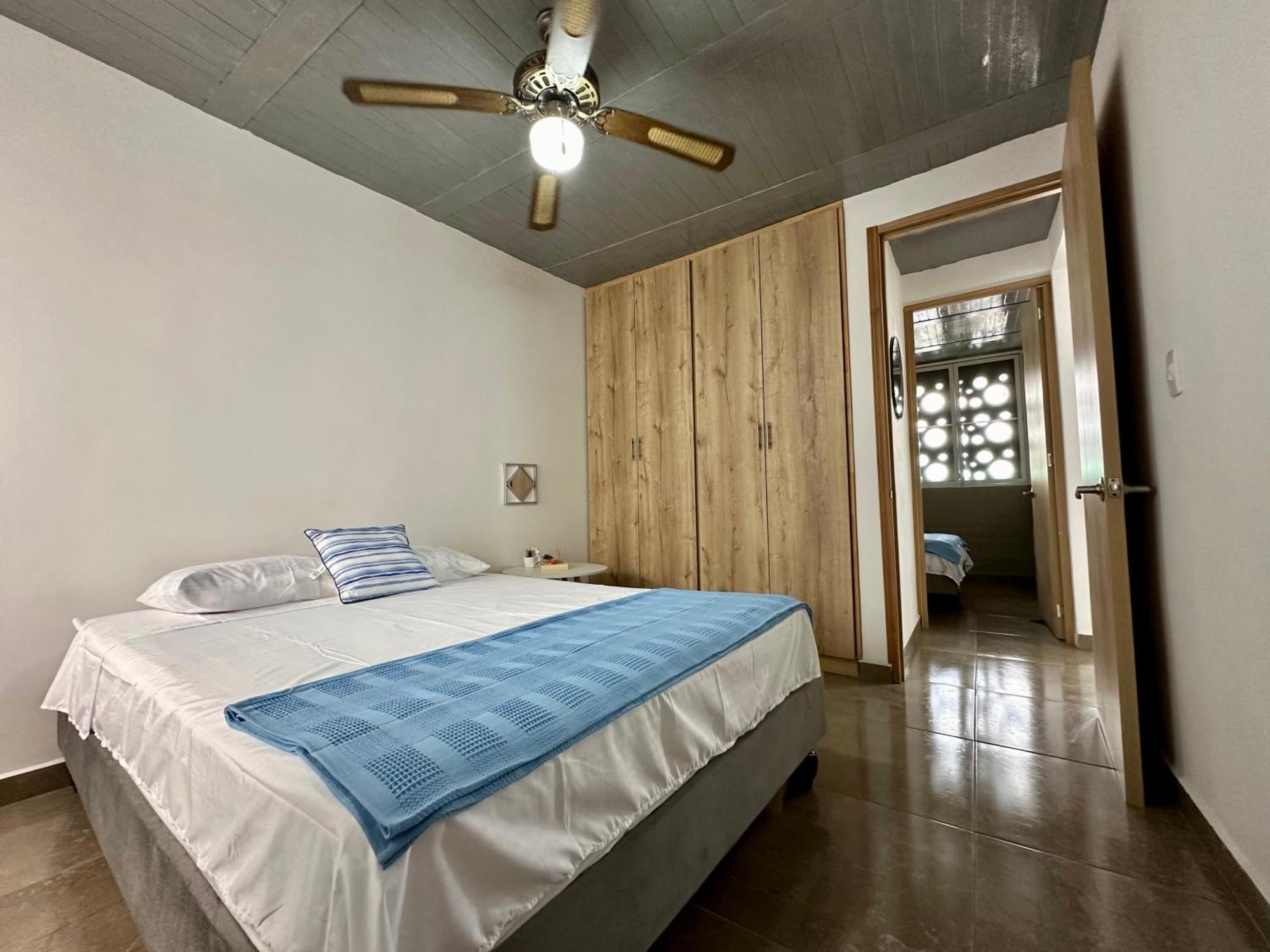 Moderno En El Oeste De Apartamento