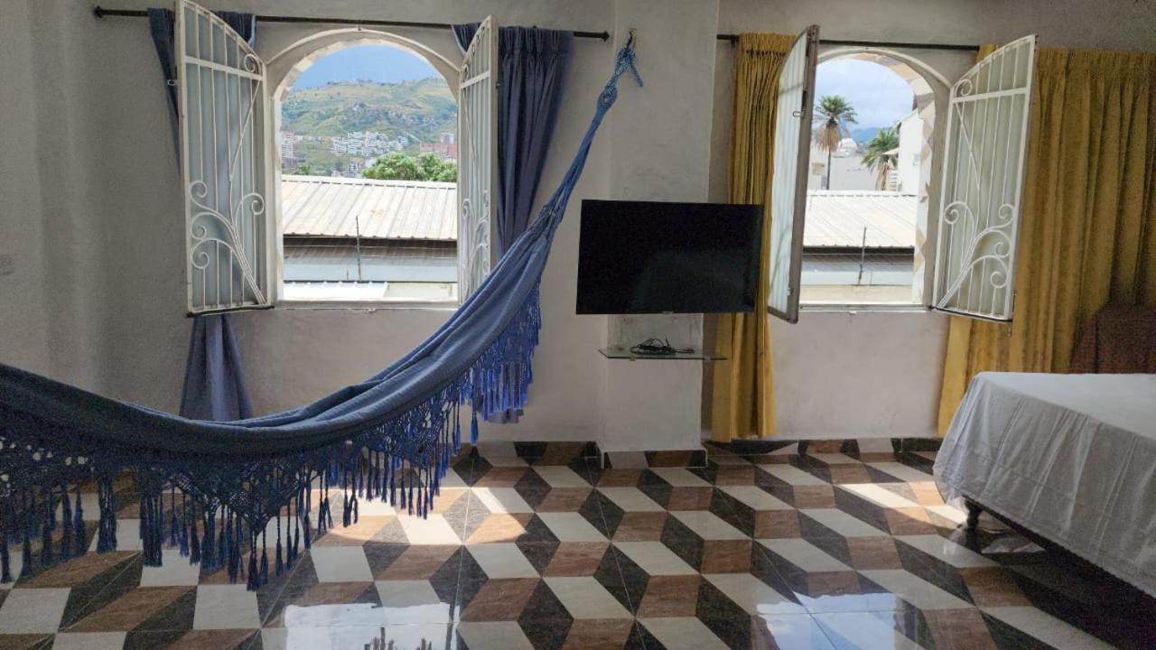 1 Cama Aire Acondicionado 2 Personas Cali
