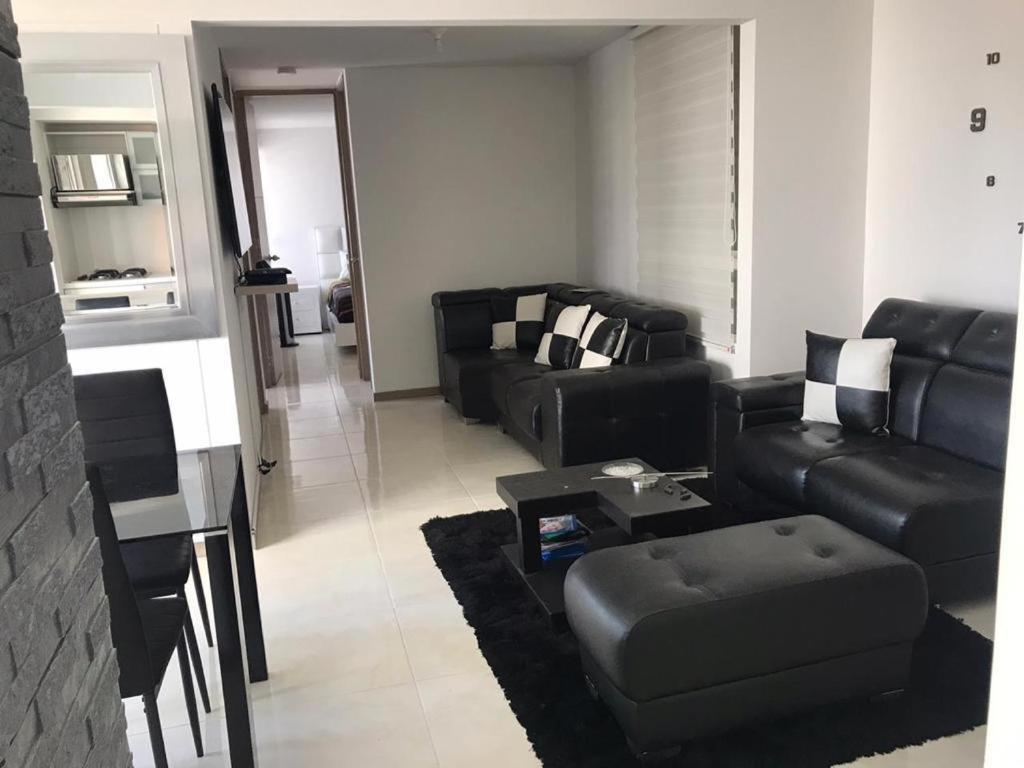 Apartamento Amoblado Santa Ana