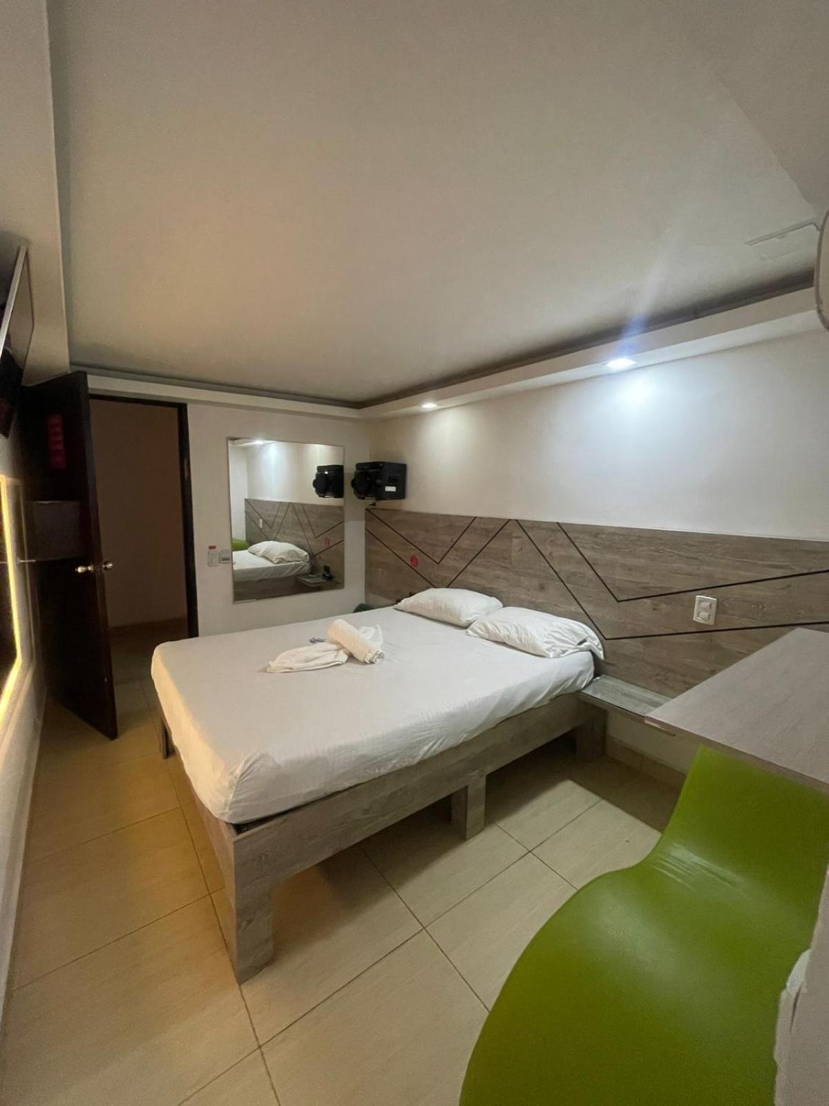 Hotel del amor Caramelo