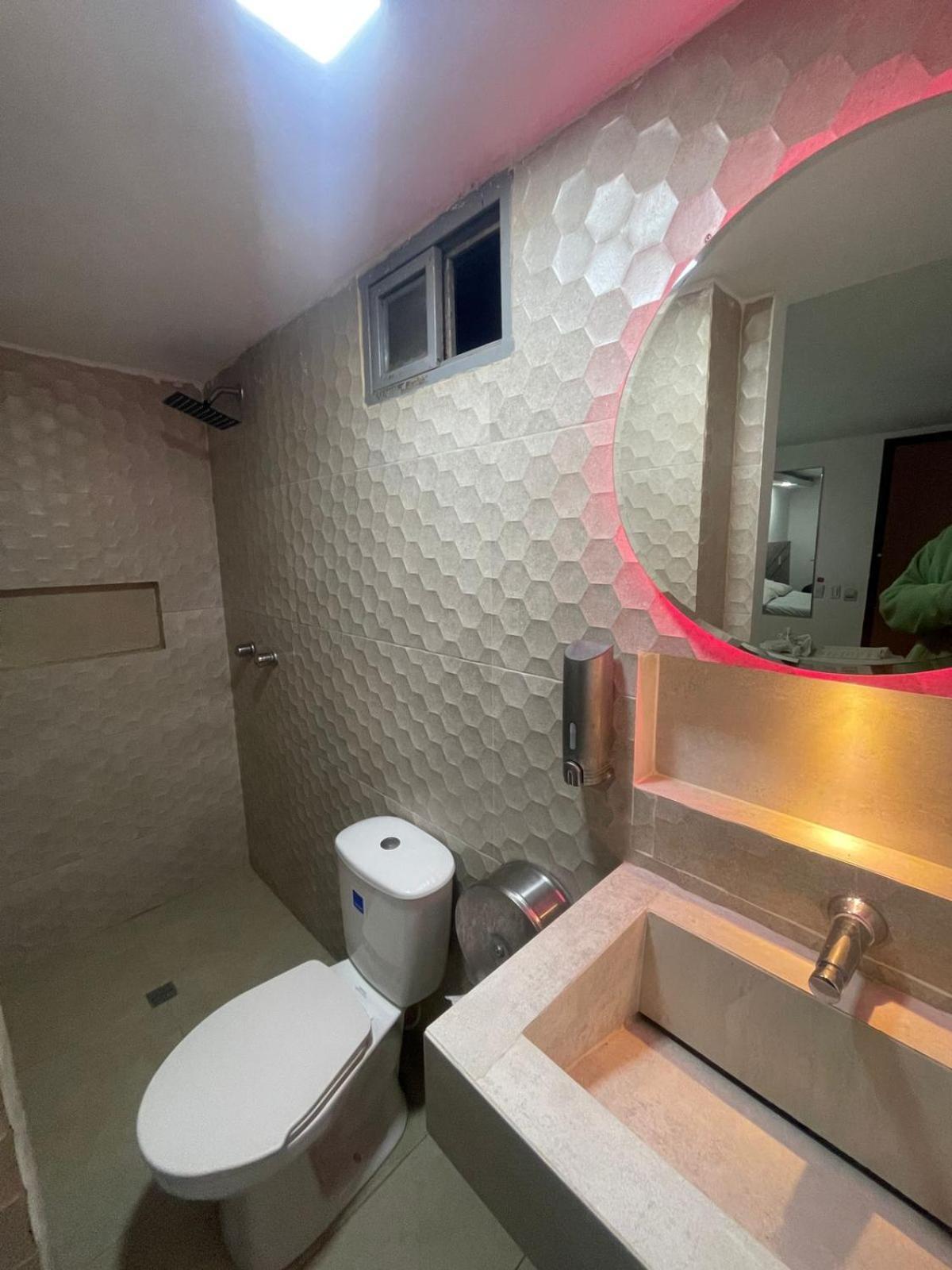 Caramelo Hotel del amor