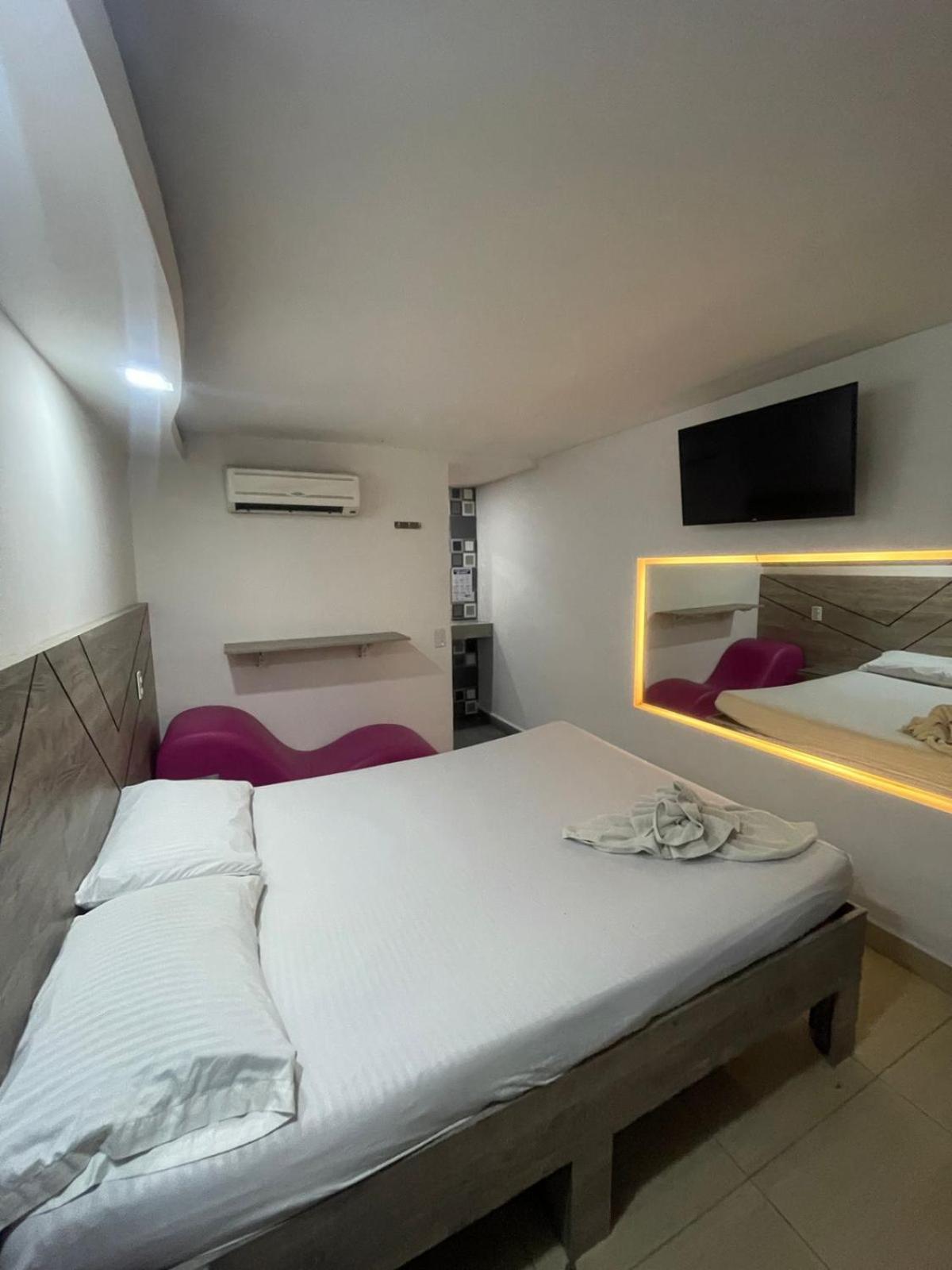 Caramelo Hotel del amor