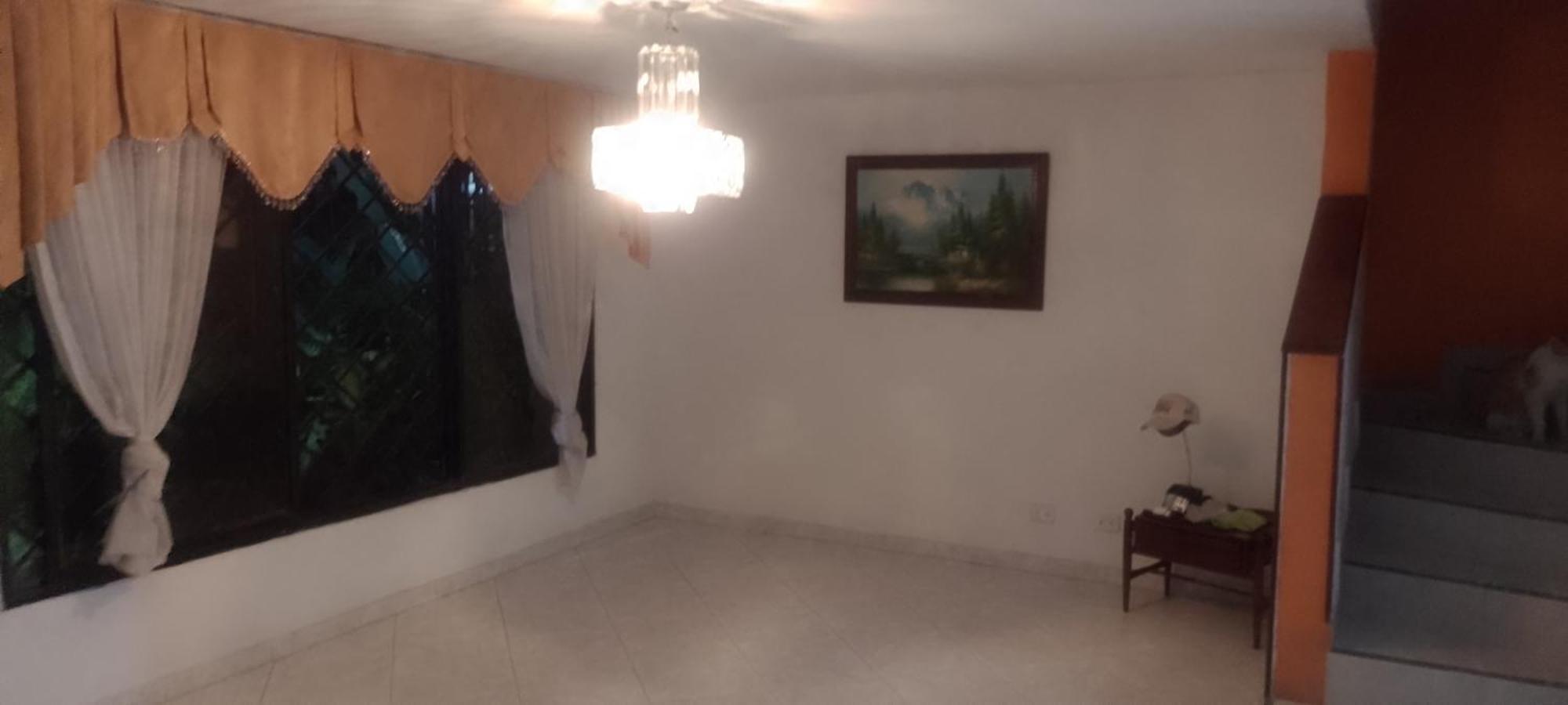 Habitación en casa particular Casa De 5 En Vipasa Cali