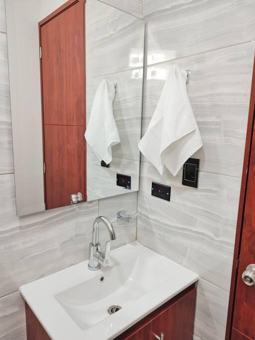 Comodo En San Vicente - Apartamento