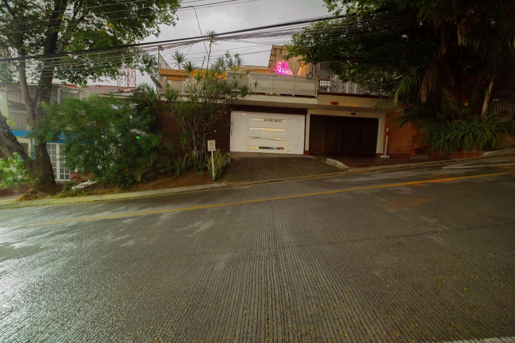 Mi Casita Lounge - Imbanaco