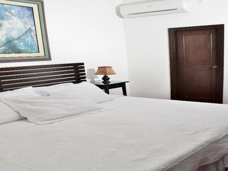 Hotel Boutique Porton De Granada 4*