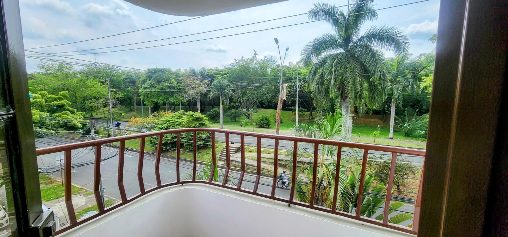 Acogedor Apto Al Lado Del Parque Del Ingenio Apartamento *