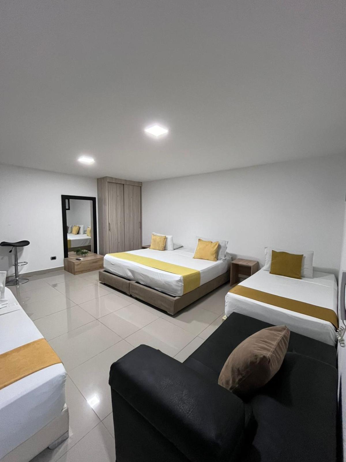 Granada - Av 9 Hotel 3*
