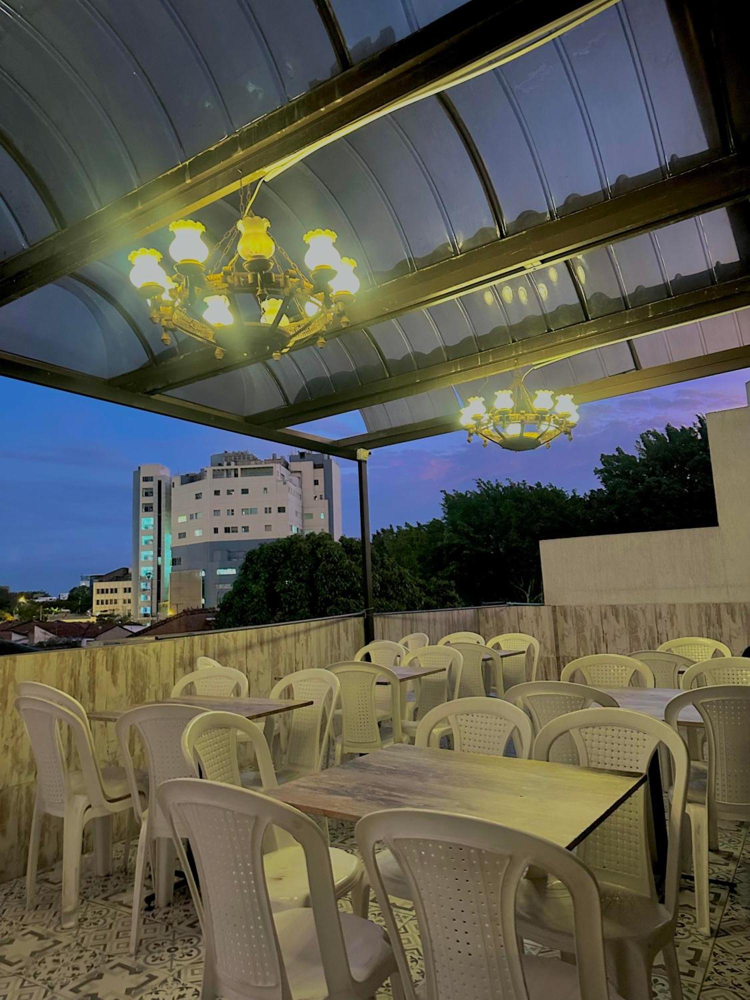 Hotel Maderos