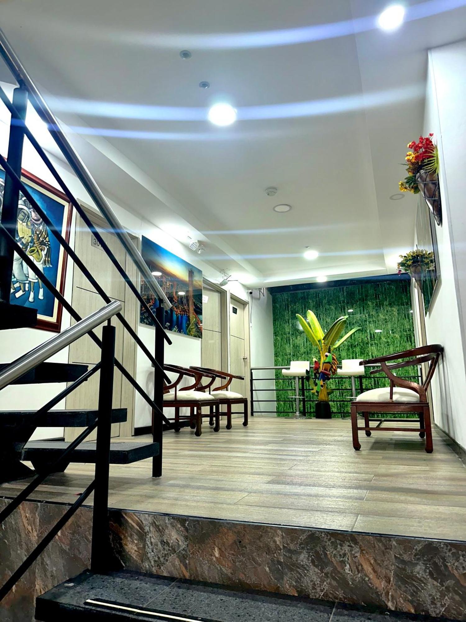 Maderos Hotel 2*