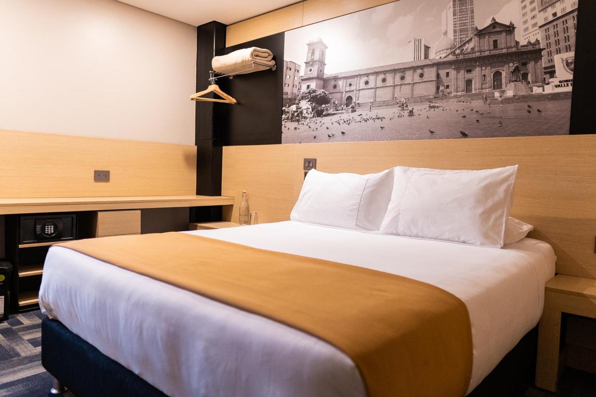 Hotel Ciudad Solar Cali