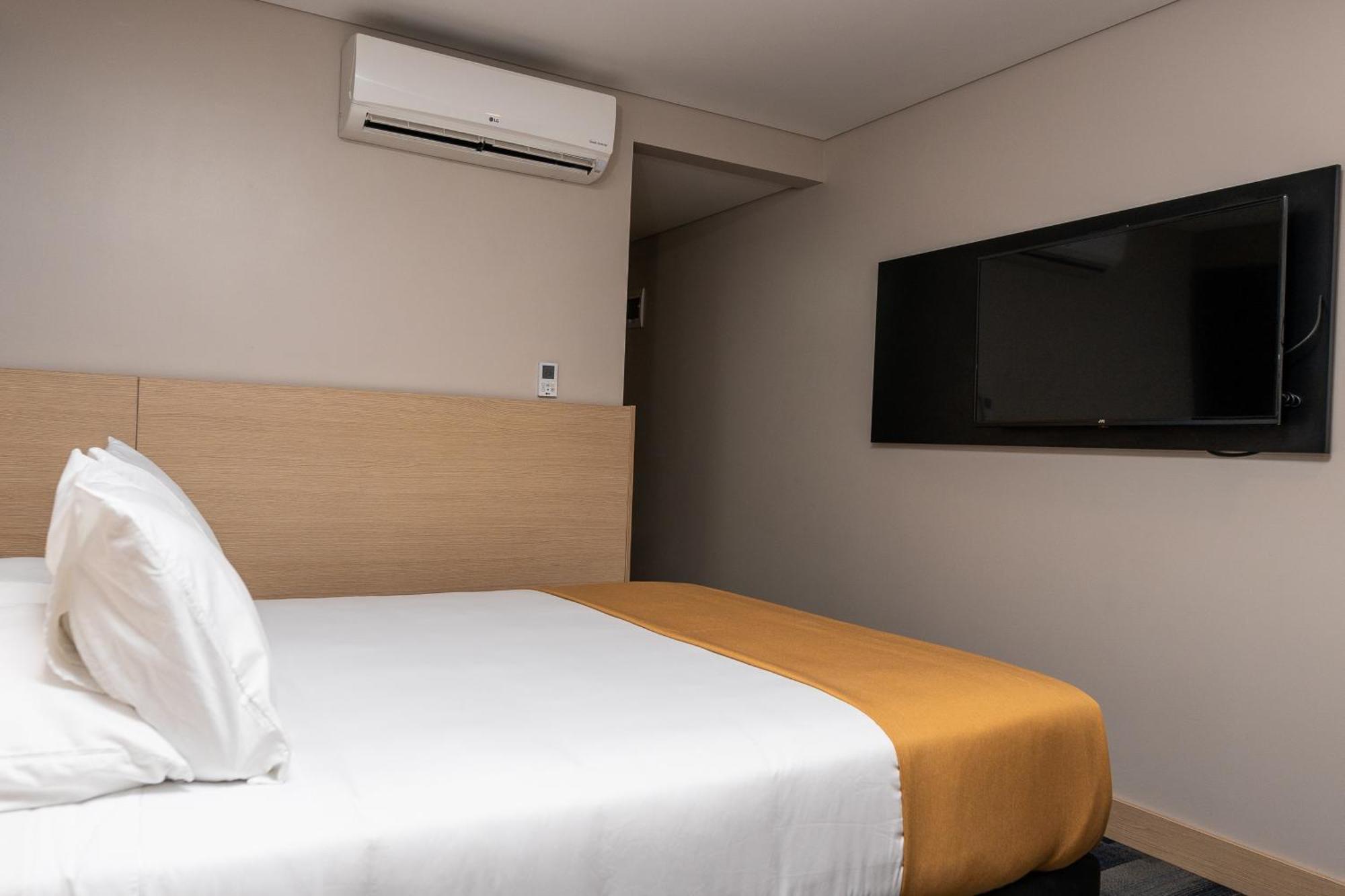 Ciudad Solar Hotel