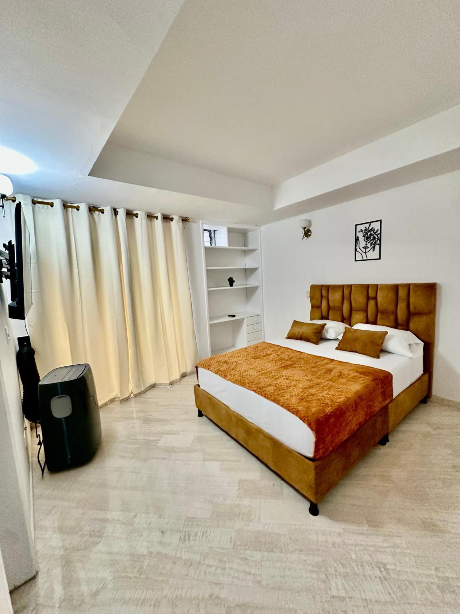 Maljut House & Coffee Hotel *