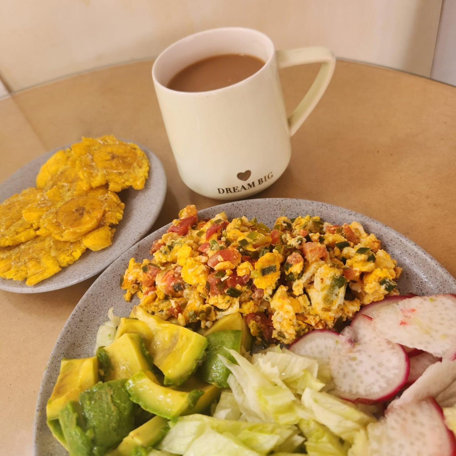 La Divina Trinidad - Galeria Wellness Cali