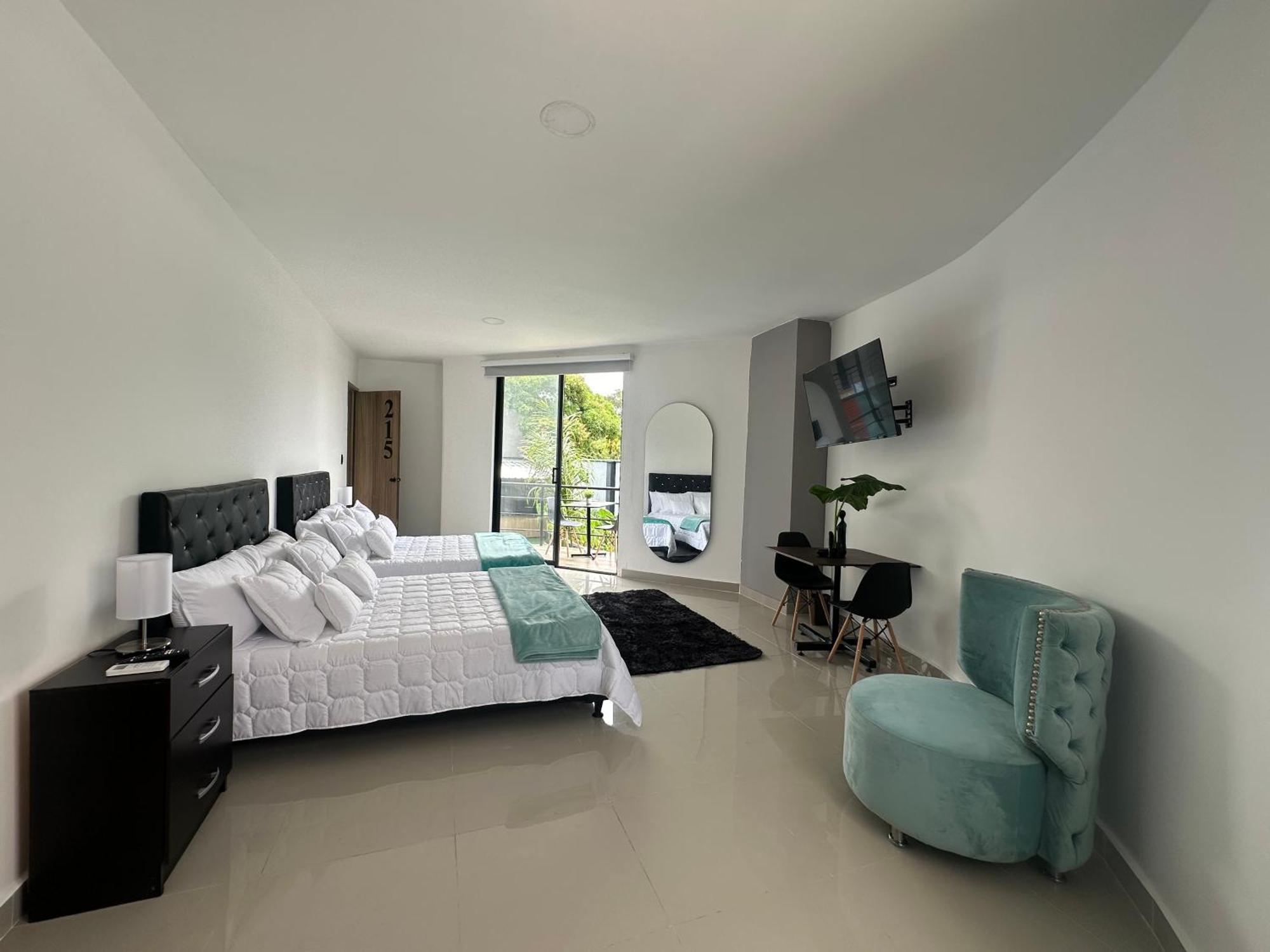 Boutique Ciudad Jardin 4*