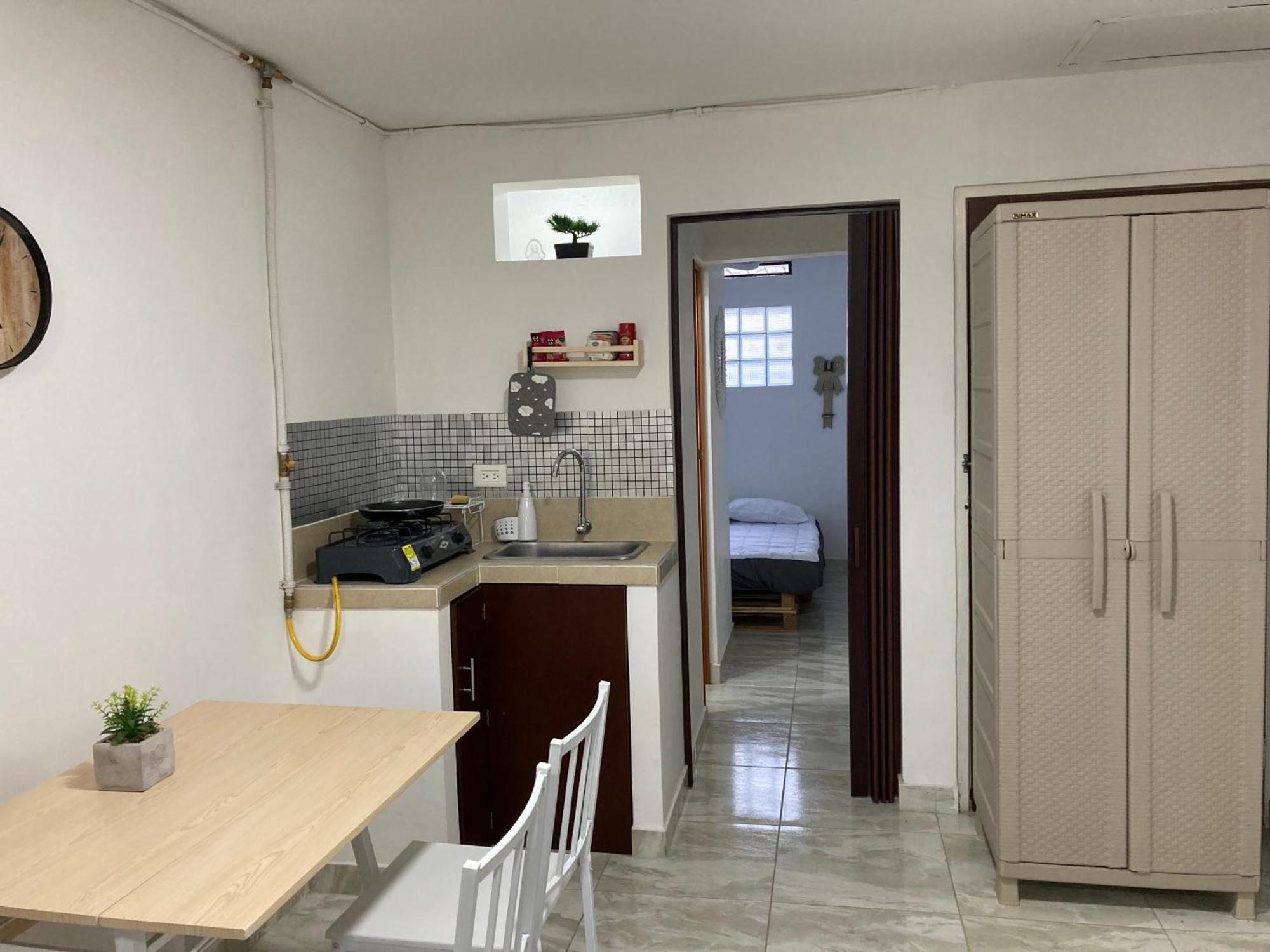 Manna House - Apto Entero - Excelente Ubicacion, Parking Apartamento Cali
