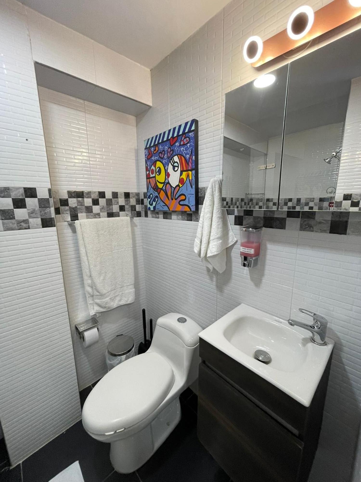 Apartment Pretty & Modern Private 202 *