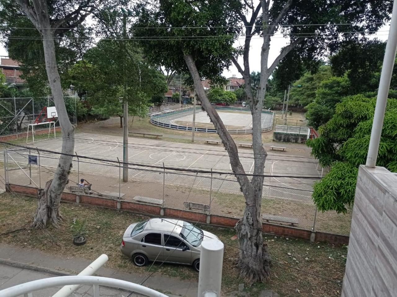 Acogedora Casa Ideal Grupos Grandes Сasa de vacaciones Cali