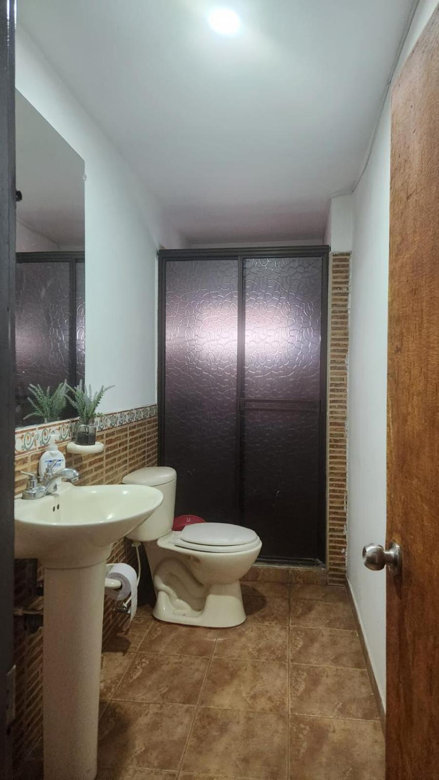 Pensión La Divina Trinidad - Galeria Wellness Cali