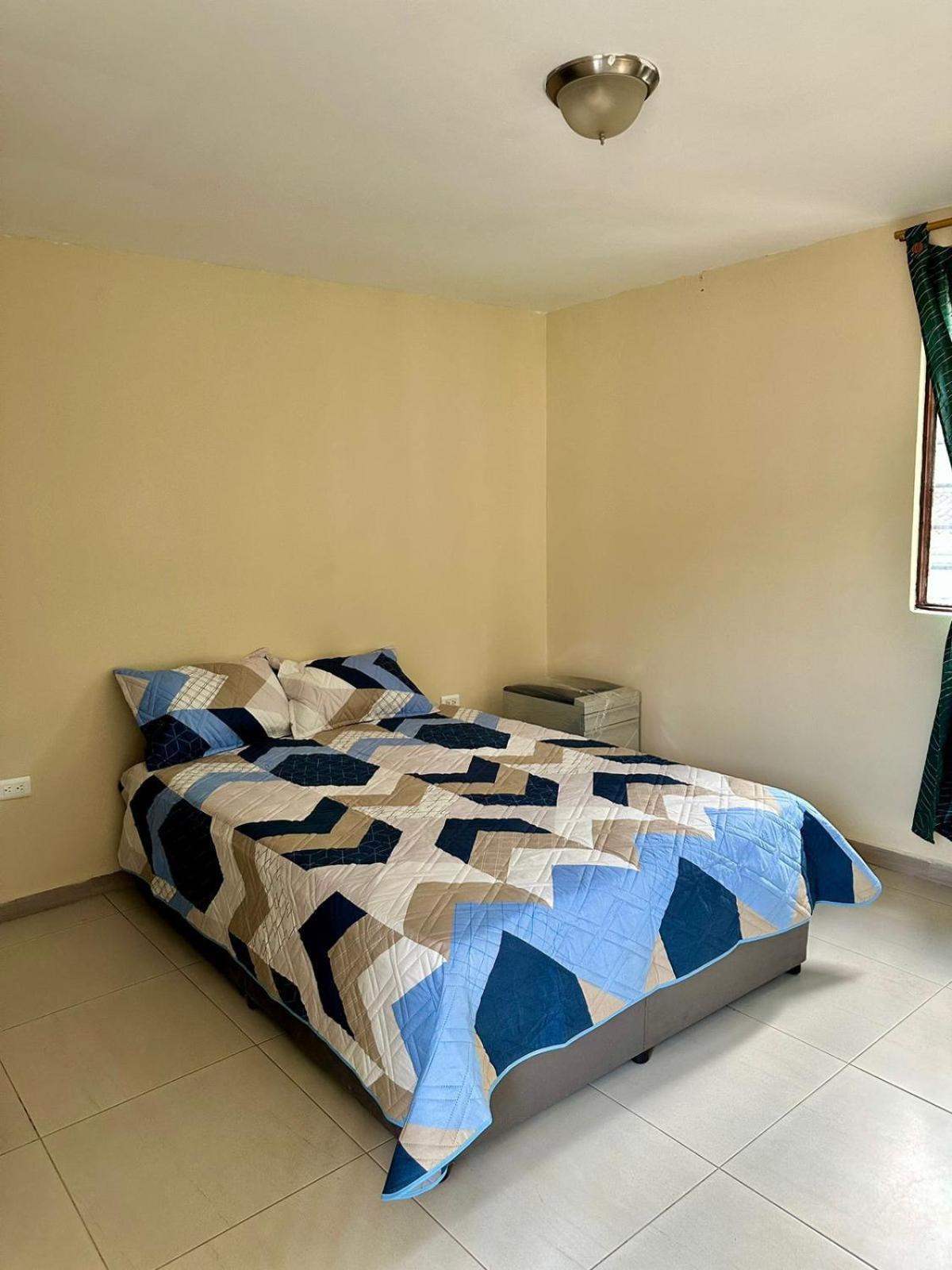 Apartamento 202 - *
