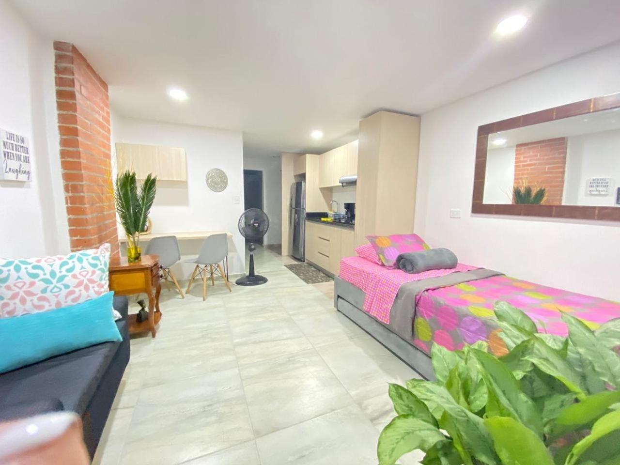 Aparta Estudio Moderno Y Acogedor En El Norte * Cali