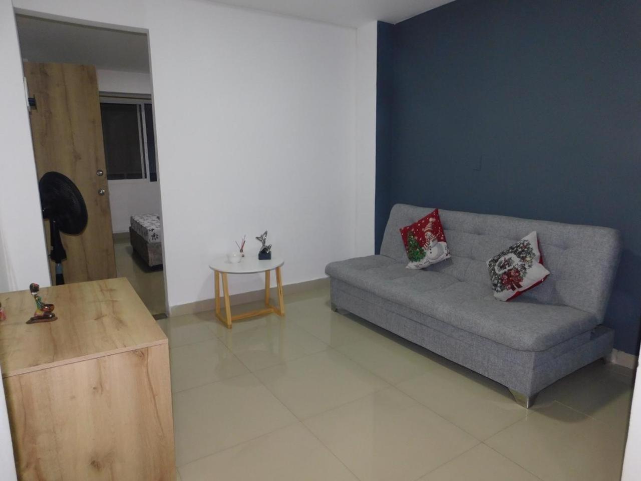 501 En Apartamento *