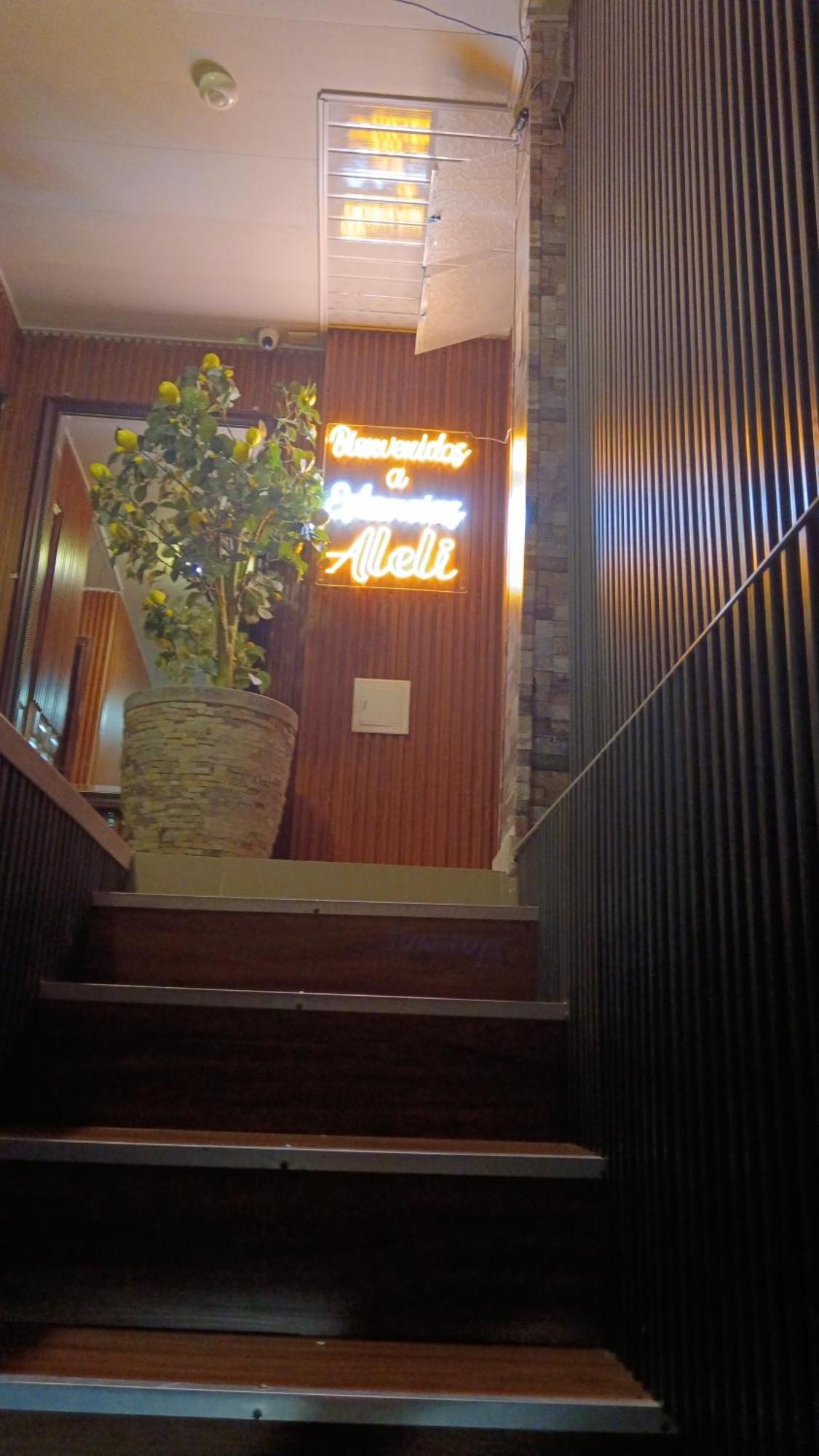 Apartamento Aleli Swift Norte Tres Personas Cerca Terminal/entr Salida Aeropto., Centro Eventos Valle Del Pcfco Cali